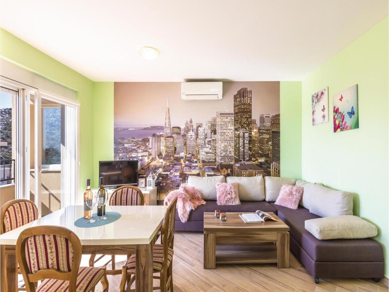 2 Bedroom Cozy Apartment In มาคาร์สกา ภายนอก รูปภาพ