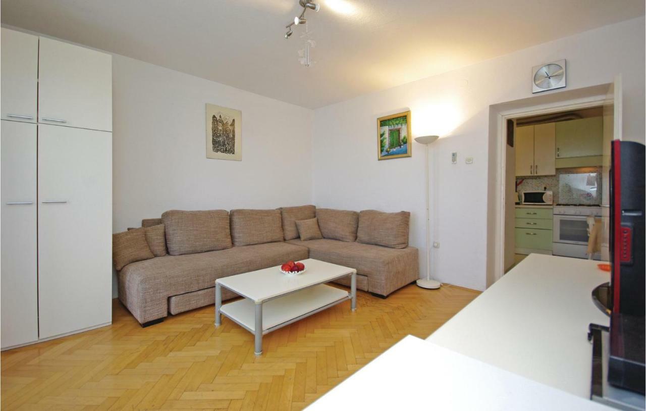 2 Bedroom Cozy Apartment In มาคาร์สกา ภายนอก รูปภาพ